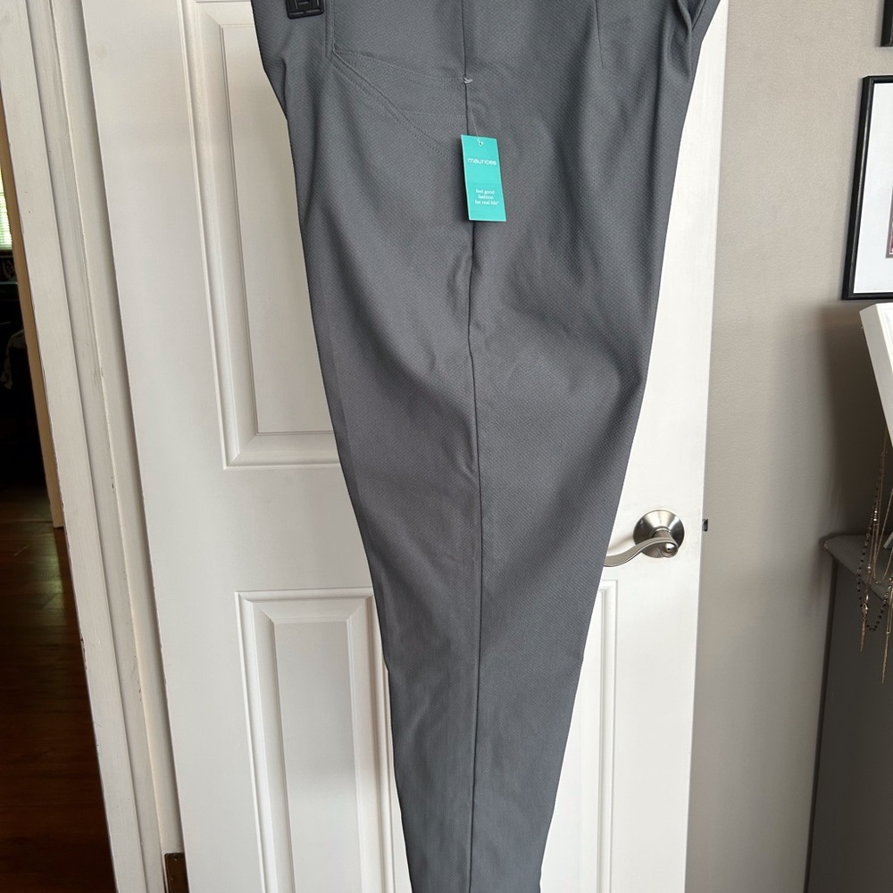 NWT Maurices Gray Crop Bengaline Pants